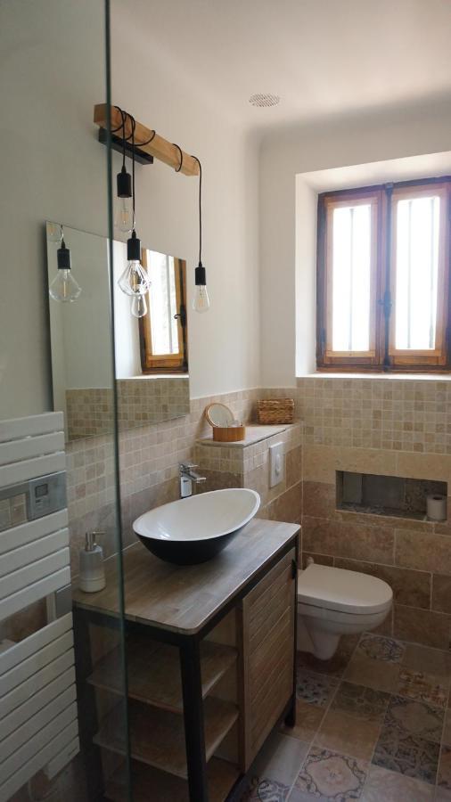 B&B Oasis Des Lavandes - Chambre Coqueliot Villeneuve-lès-Avignon Eksteriør bilde