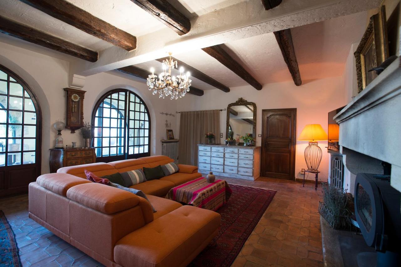 B&B Oasis Des Lavandes - Chambre Coqueliot Villeneuve-lès-Avignon Eksteriør bilde